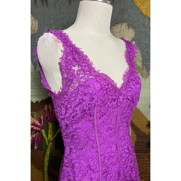 Monique Lhuillier Dress - Picture 4 of 16